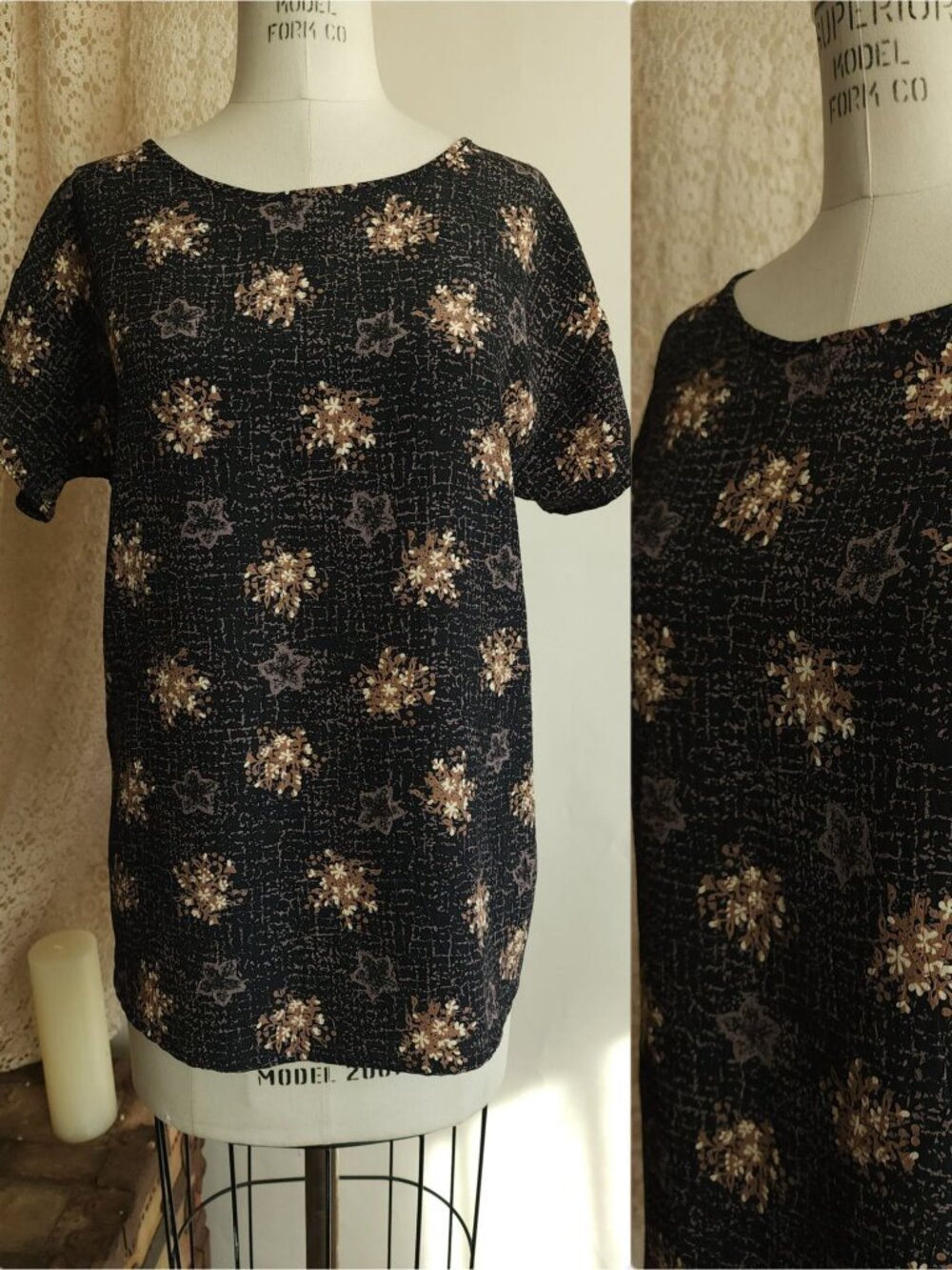 Vintage 1990s Blouse, Black and Gold and Gray Floral Print, short sleeved